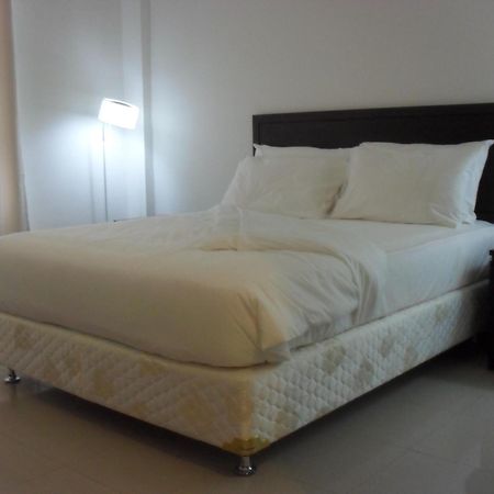 Hotel The Ramelau Дили Екстериор снимка