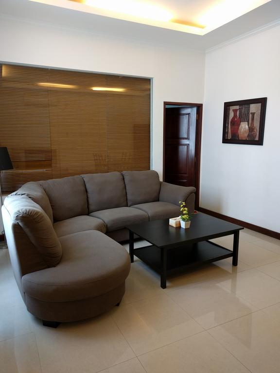 Hotel The Ramelau Дили Екстериор снимка